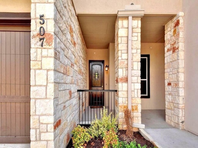 Building Photo - 2601 N Quinlan Park Rd Unit 507