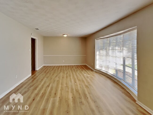 Photo - 4201 Skyline Dr