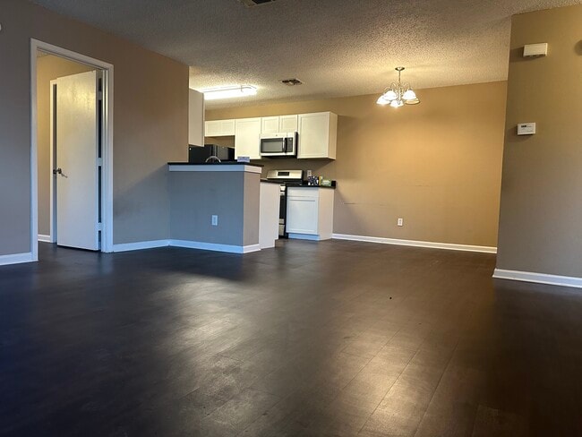 Building Photo - 1815 Gracy Farms Ln Unit A Rental