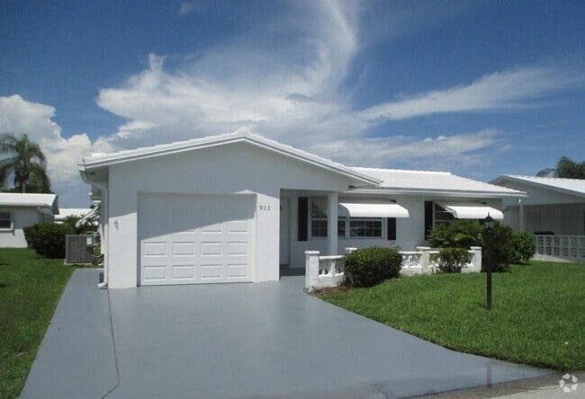 Building Photo - 903 SW 6th Ave Rental