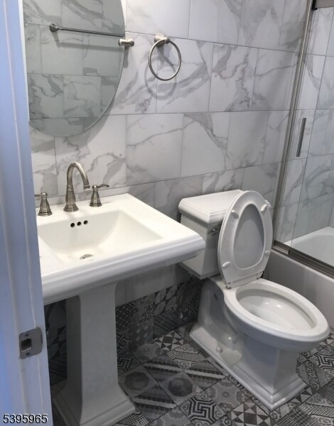 Photo - 377 Bloomfield Ave