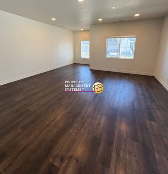 Photo - 4 Bedroom Eagle Mountain Home