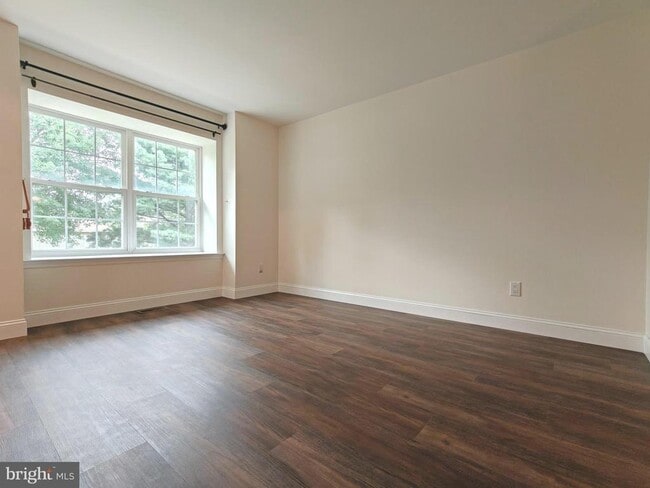 Building Photo - 104 Coventry Way