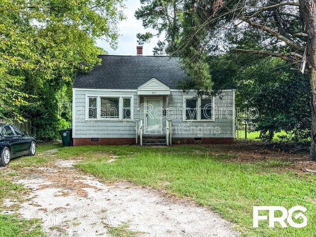 Building Photo - 805 Rudolph St Rental