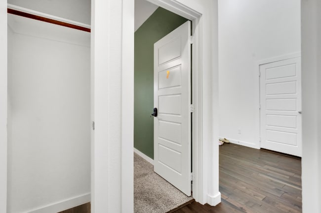 2113 Paxton Way