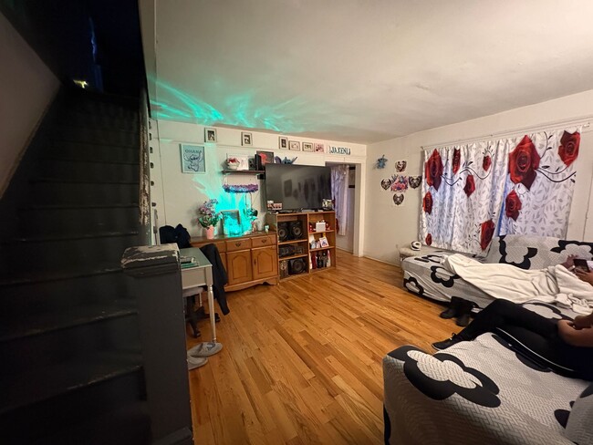 Photo - Fantastic 4 Bedroom Single Family House for Rent in Asbury Park!