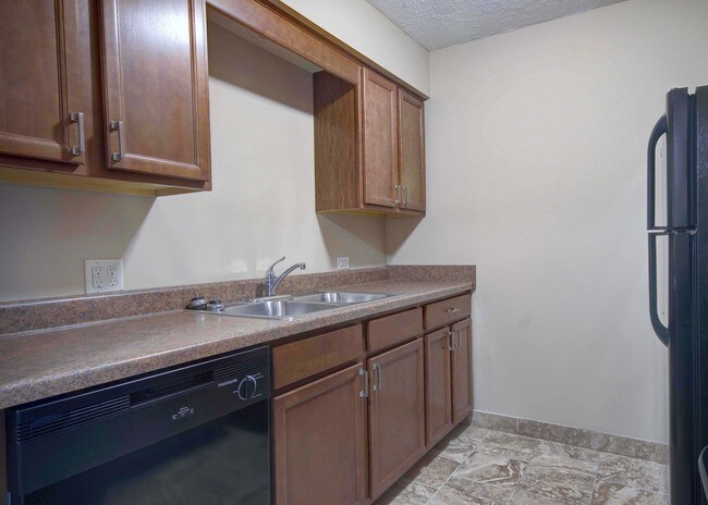 Photo - 417 - 421 - 423 N 40th -- Auburn