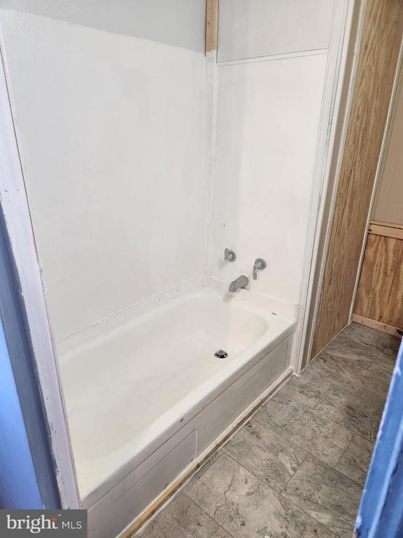 Photo - 9751 Winchester Ave