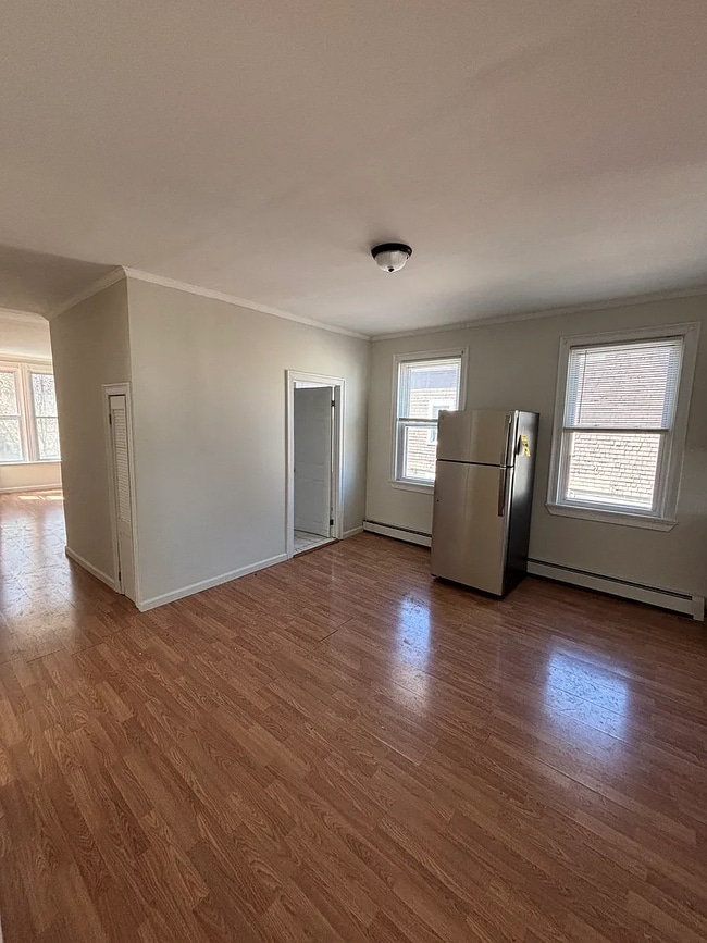 Photo - 77 Pekin St Unit 77 Pekin Street  2