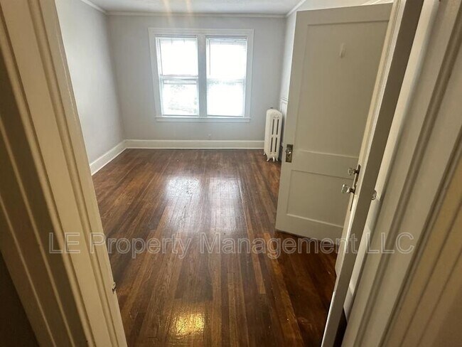 Photo - 225 W Main St Unidad 4