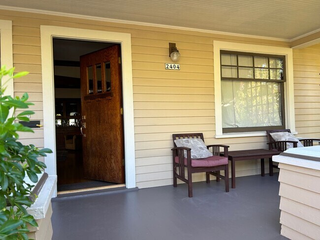 Photo - Beautiful Fully Furnished Home in Close-In...