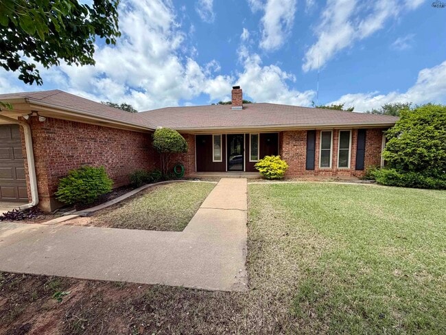 Photo - 4410 York St