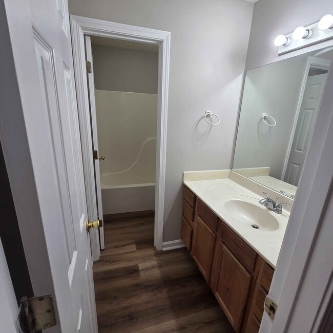 Photo - 2583 Faxon Ave