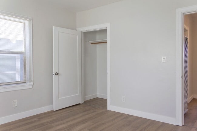 Photo - 352 Winslow St