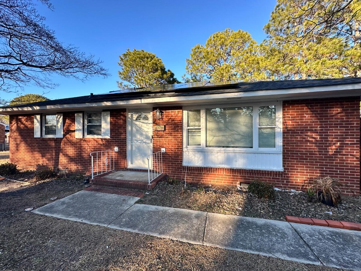 Photo - 1913 Stockton Dr House