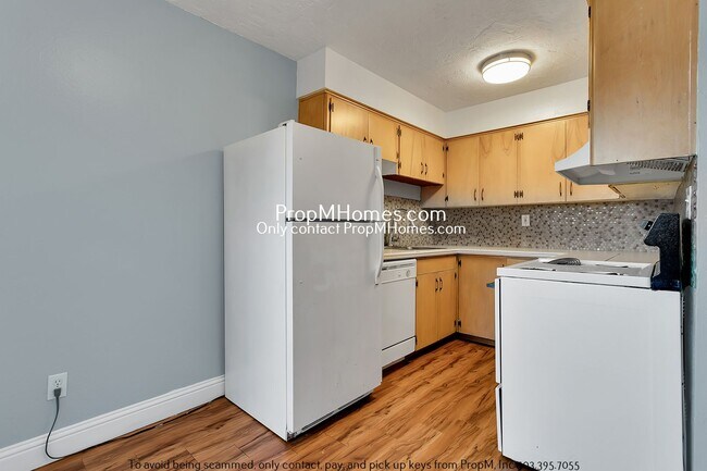 Photo - Cozy 2-Bedroom Multiplex in SW Tigard – En... Unidad 12345 SW Hall Blvd -  9