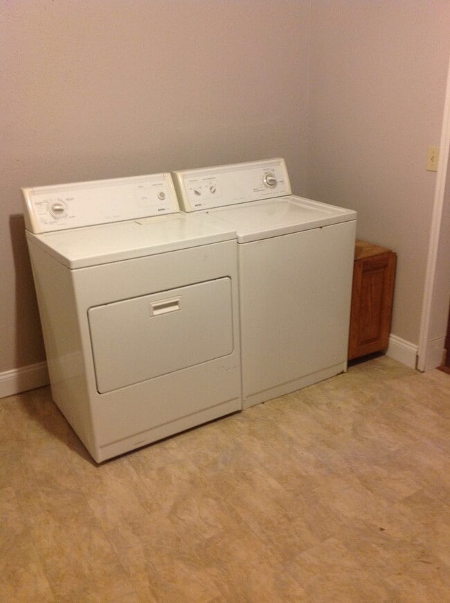 Photo - 205 Hester St