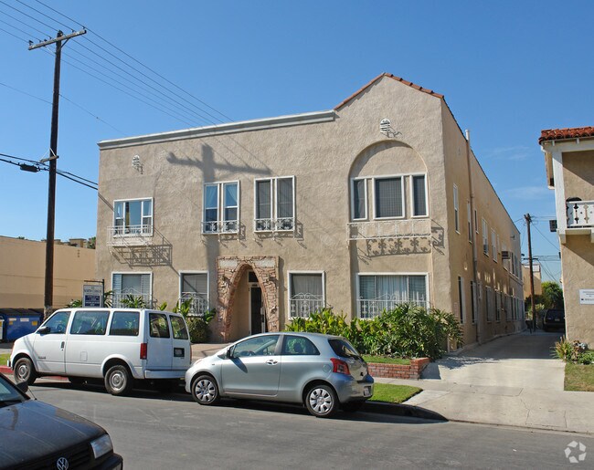 Photo - 315 Curson