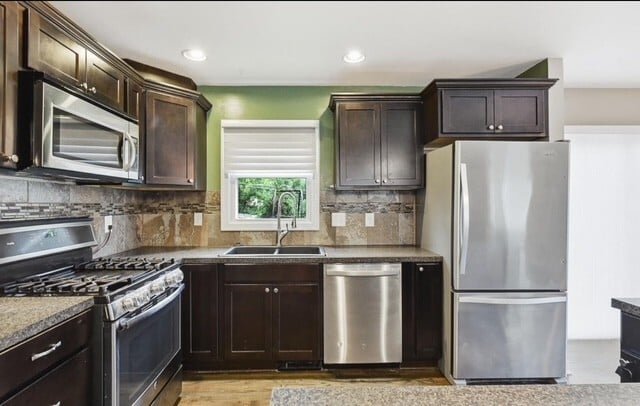 Photo - 7529 Grover St