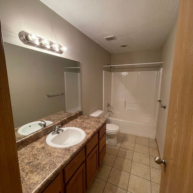 Photo - Beautiful 4 bedroom 3 full bathroom home available Now!