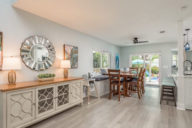 Photo - 1417 Poinsettia Ave Unit ID1244469P