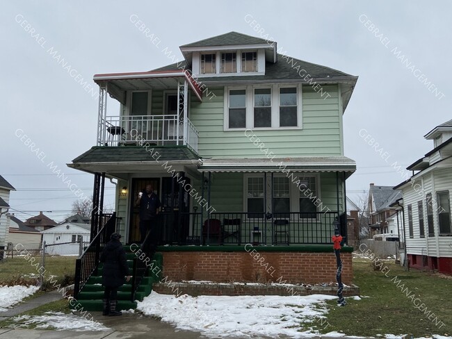 Photo - 3707-3709 Field St House