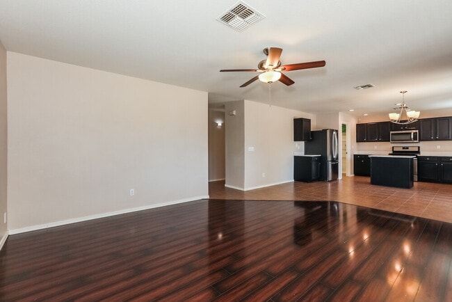 Photo - 1935 E Renegade Trail