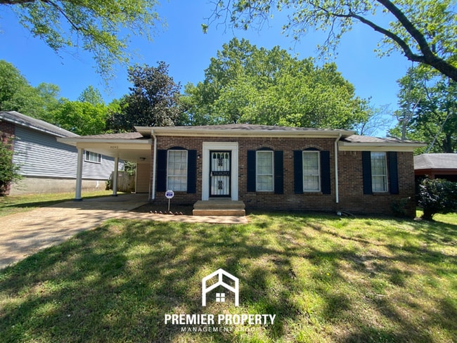 Building Photo - Bright 3BR Home in Raleigh | High Vaulted Ceilings & Large Fenced Backyard