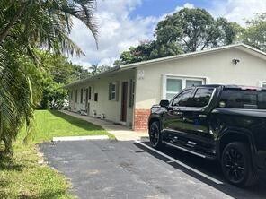 Photo - 1851 SW 25th St Unit 3