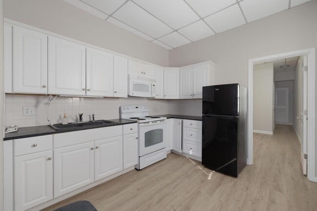 2908 Bloomingdale Rd Unit 1