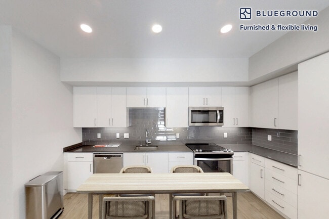 Photo - 6301 Shellmound St Unidad FL5-ID10013A