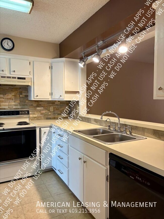 908 Townwood-