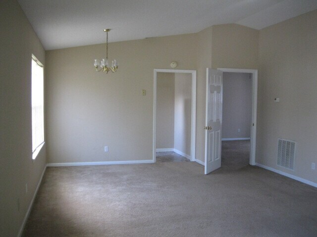 Photo - 103 Chance Ln