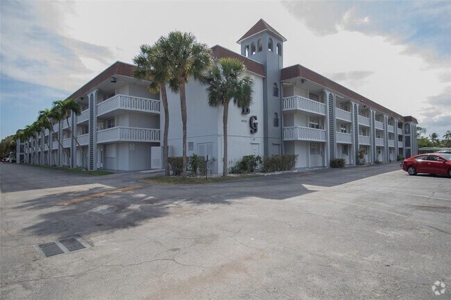Building Photo - 400 SE 10th St Rental