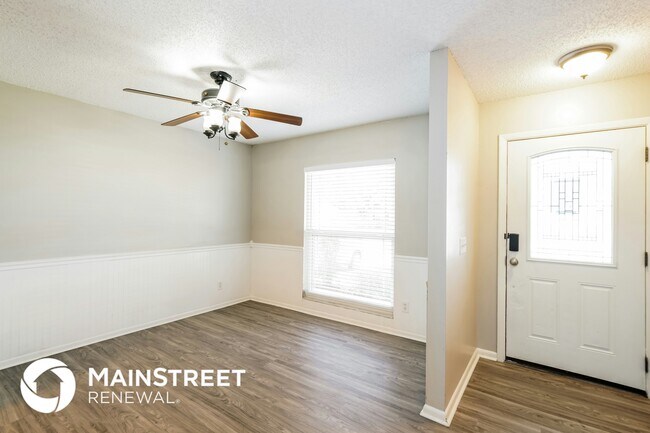 1222 Lornewood Dr