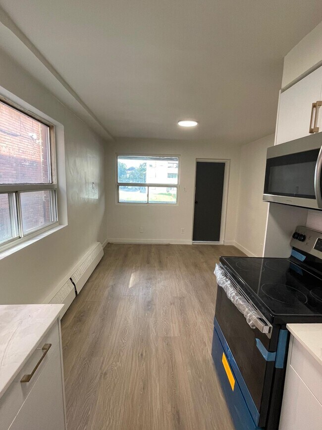 Photo - 60 Triller Ave Unité 3