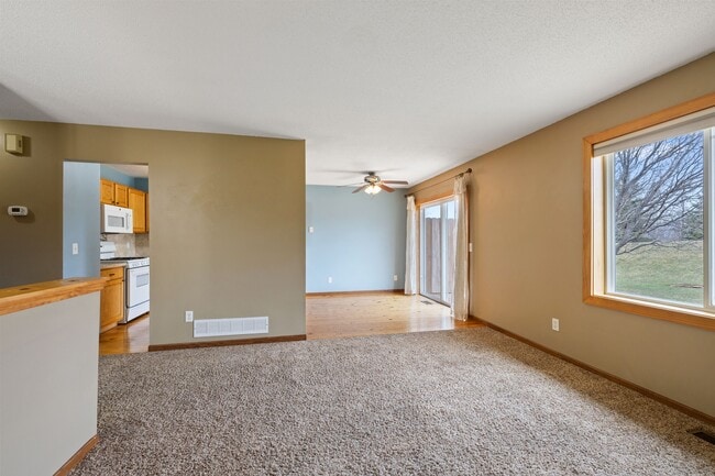 Photo - 16940 Glencoe Ave