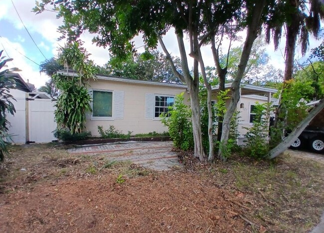 Photo - 7070 49th Ave N