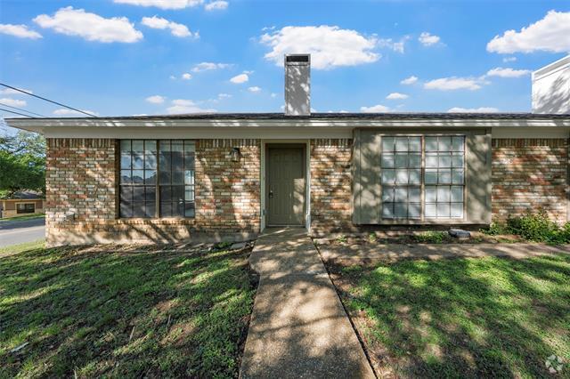 Building Photo - 300 Mill Creek Cir Rental