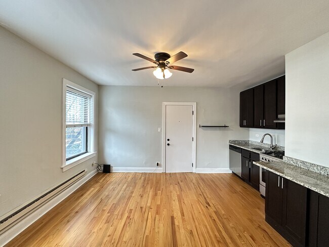 Photo - 625 W Patterson Ave Unit 209