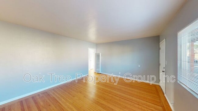 Photo - 22815 Grand St