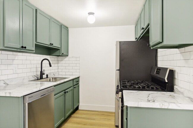 Karmel Apartments