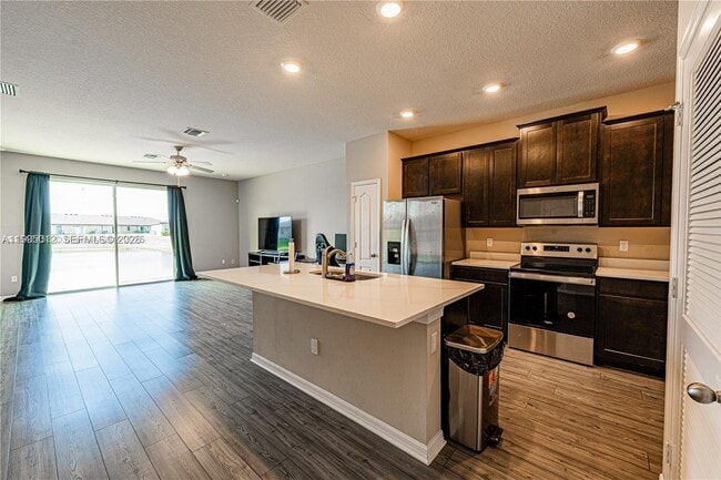 Photo - 5204 Jovial Ct