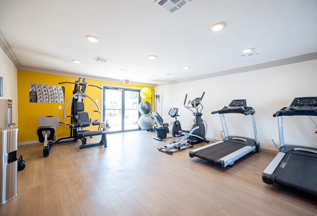 Photo - Pine Forest Apartments