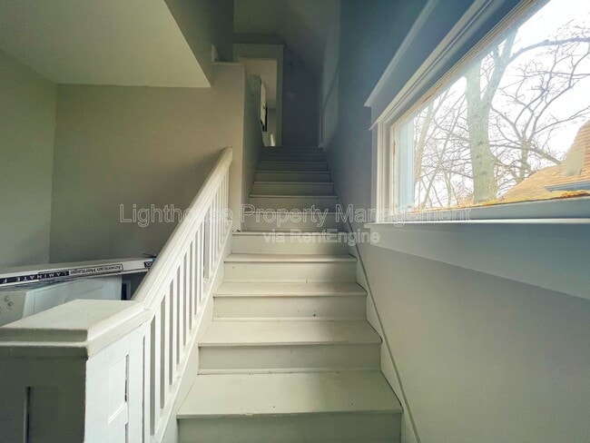 Photo - 618 Superior St