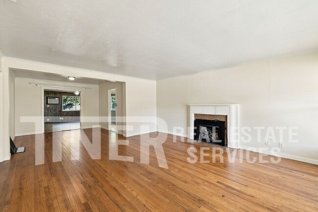 2511 Cathay Wy