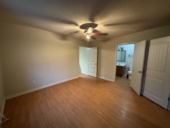 Photo - 426 Maple St