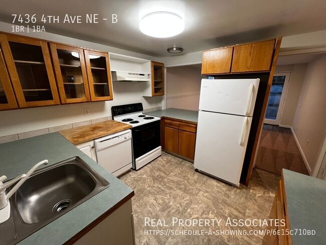 Building Photo - 7436 4th Ave NE Unit B Rental
