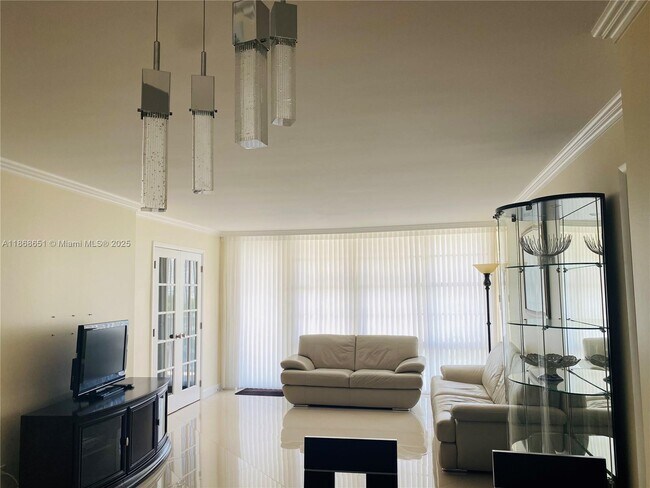 Photo - 230 174th St Unit 507