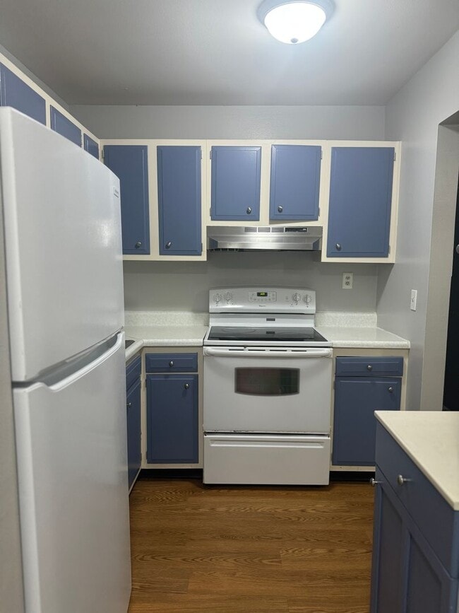 Photo - 2108 W Sunset Dr Unit Apt B